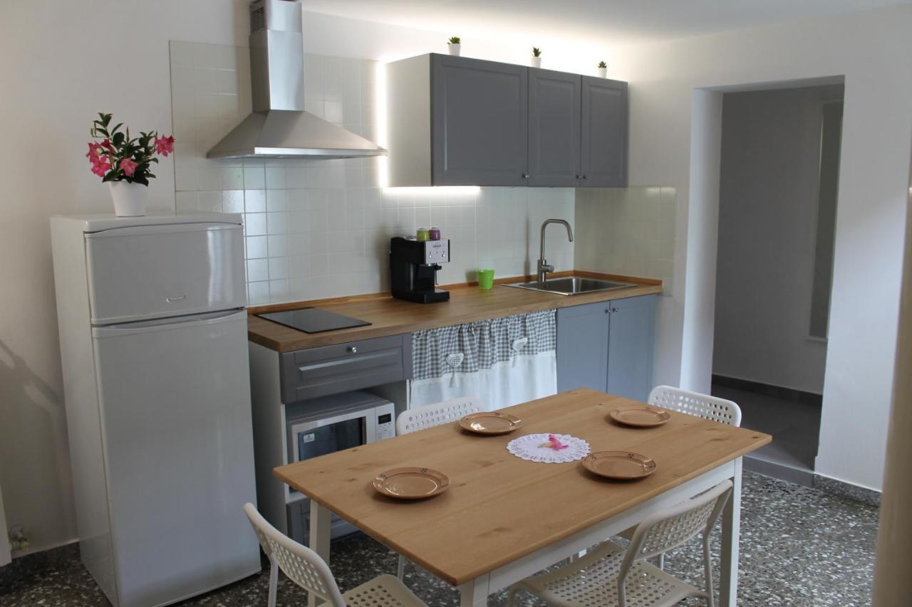 Il Cortile Segreto - Con Parcheggio Privato Διαμέρισμα Λέτσε Εξωτερικό φωτογραφία